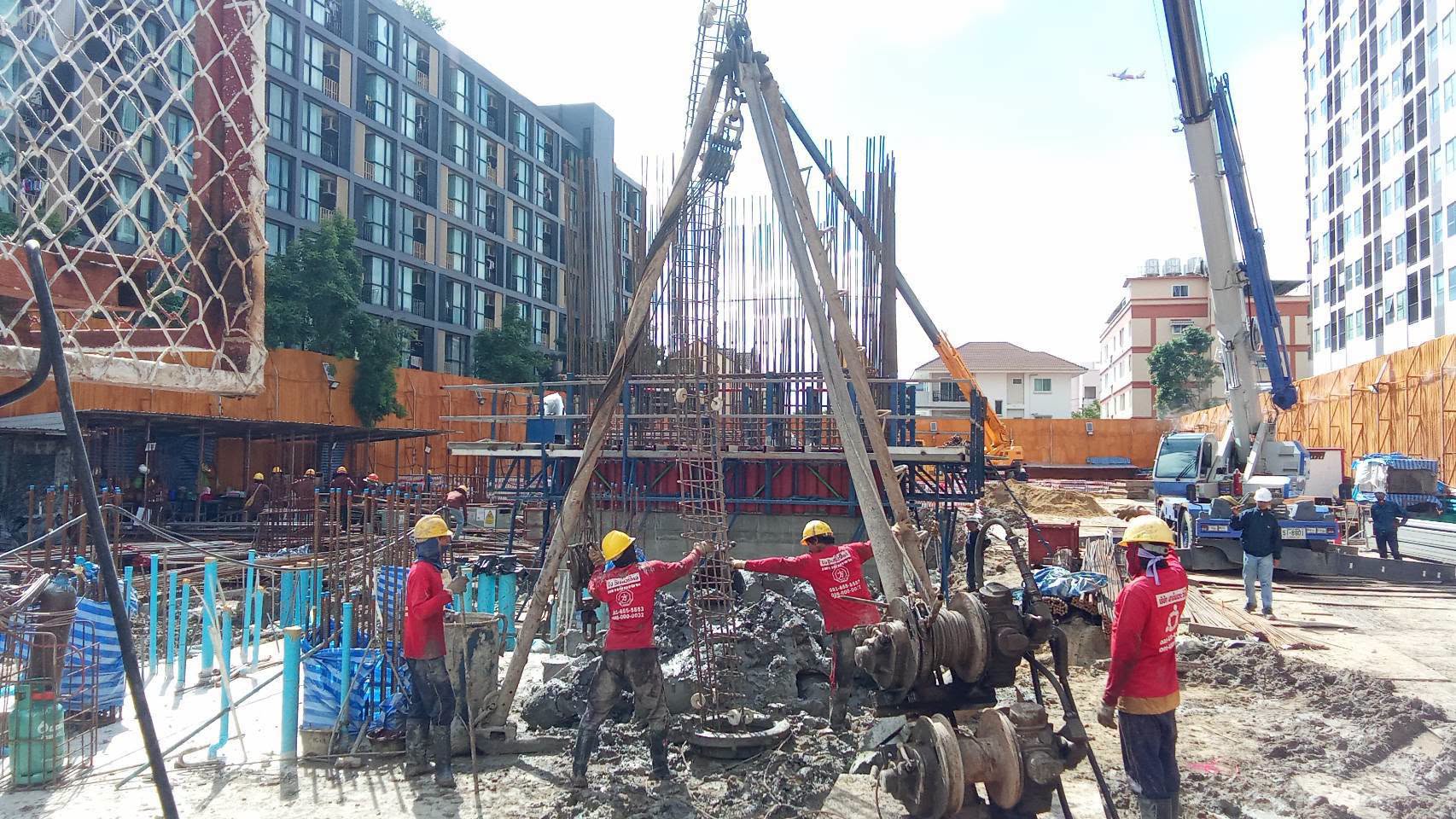 โครงการฟีล โพลโยธิน 59 สเตชั่น งานเสาเข็มเจาะ 1